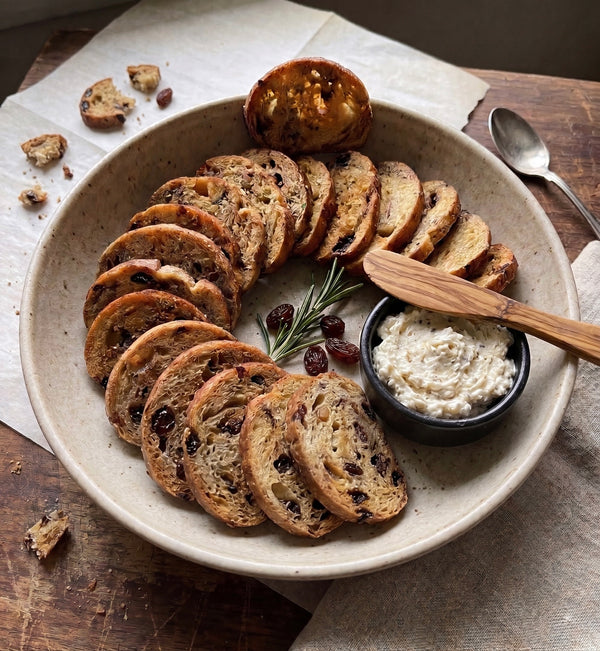 Eccentric Bagel Mini Chips - Cinnamon Raisin Brown Sugar Crunch